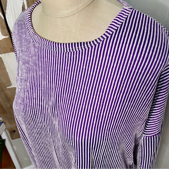 NWOT Zenana purple and white striped top - Picture 4 of 6